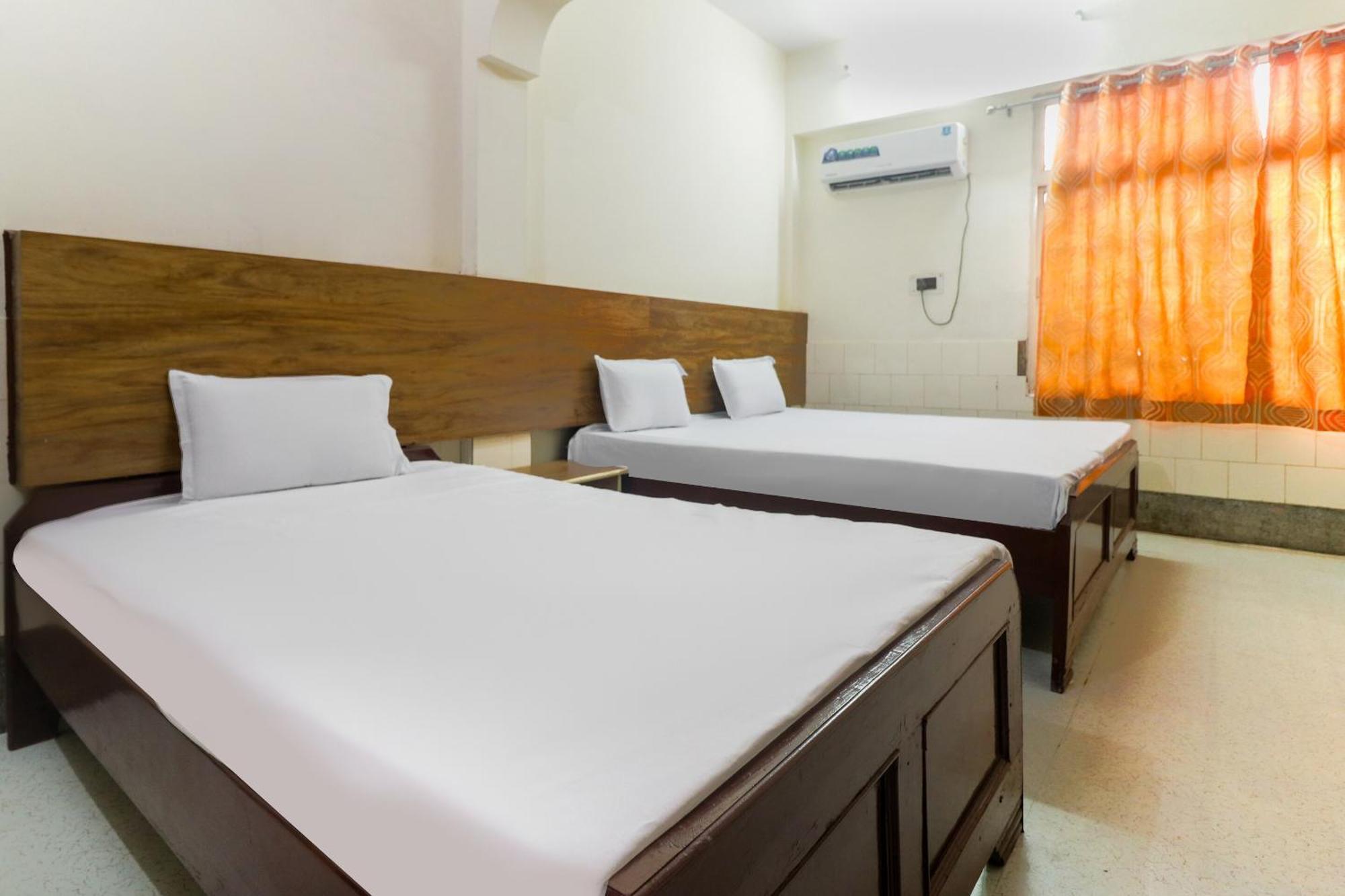 Spot On Hotel Anand Bhawan Aligarh Ngoại thất bức ảnh